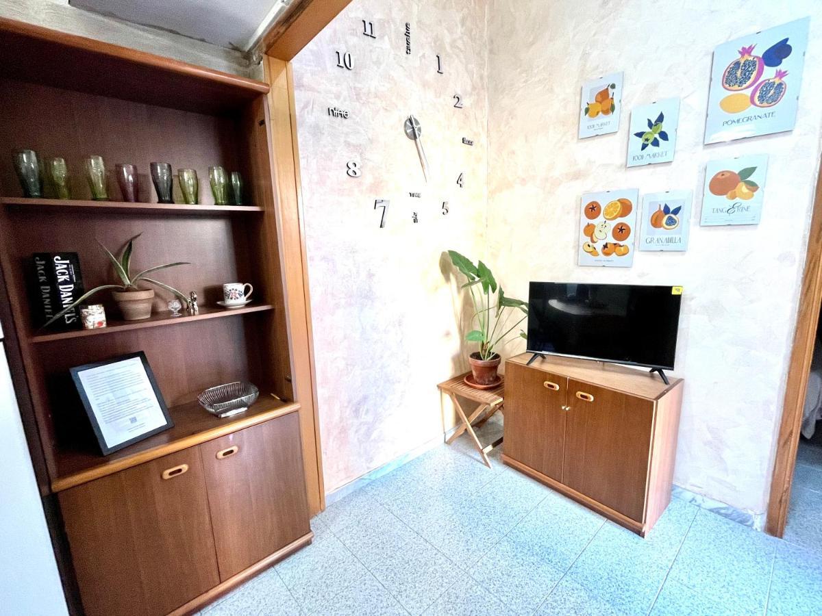 Romuhouse Economy Apartment Metro B Exteriér fotografie
